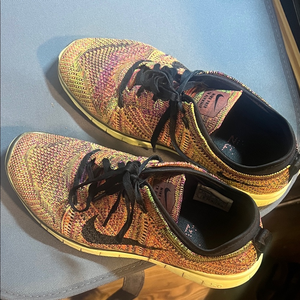 NIKE Free TR Flyknit Multicolor Knit Sneakers with Black Accents